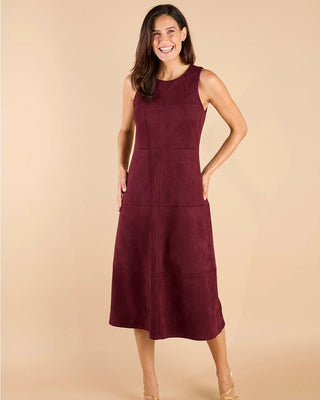 1131012_MRLO_Blake_Merlot_02_fdadcdee-0190-4a7e-84a5-7788daa3ad16.webp