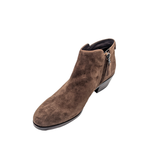 Petty - Brown Suede
