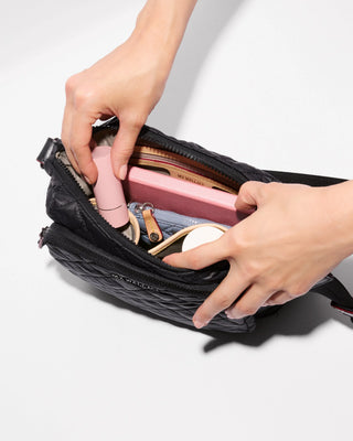 2080X1590_black_metro_sloane_crossbody_A13_d7979b2a-1b8e-4813-a656-04d8ccf5b4ee.webp