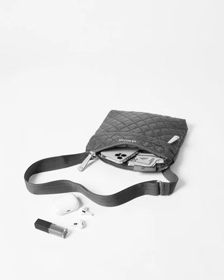 Flat Metro Crossbody - Magnet