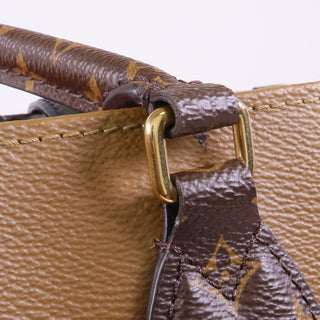 Louis Vuitton Giant Reverse On The Go MM - Monogram