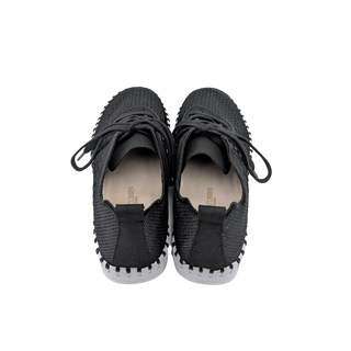 Tulip Lace Up - Black