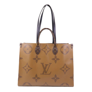 Louis Vuitton Giant Reverse On The Go MM - Monogram