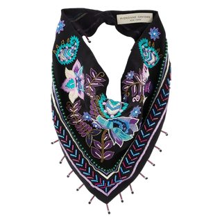 Encanto_Scarf_Necklace-clean.png