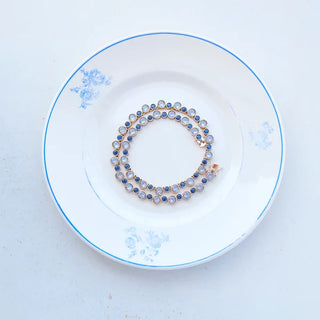 Estera_Necklace_Lay_Down_2.webp