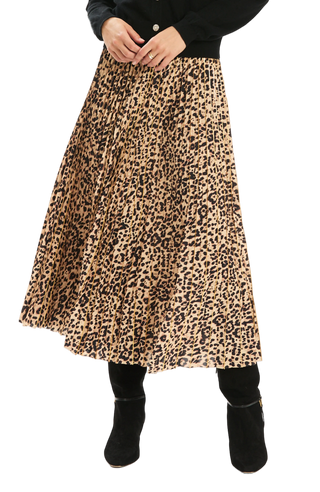 GROUP_4_0579_1950x (1)-clean.png