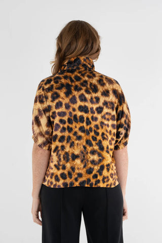 HO26-OCT-PoppyTop-Leopard-Back_1.webp