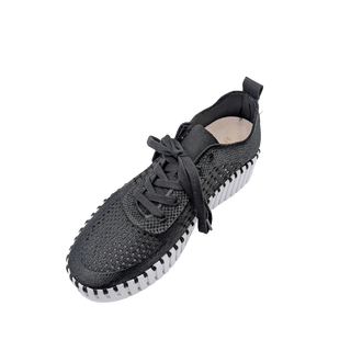 Tulip Lace Up - Black