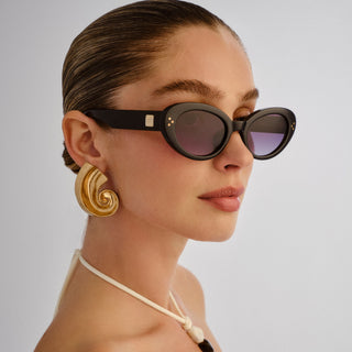 Le Specs Tootsie + - Black