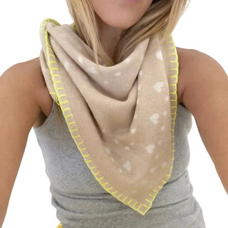 cashmere_bandana_camel_on_model.webp