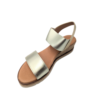 Neveah Wedge - Platino