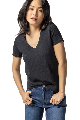V-Neck Short Sleeve Back Seam Tee - Black