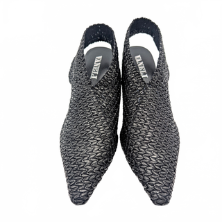 Perky Heel - Black Stretch Straw